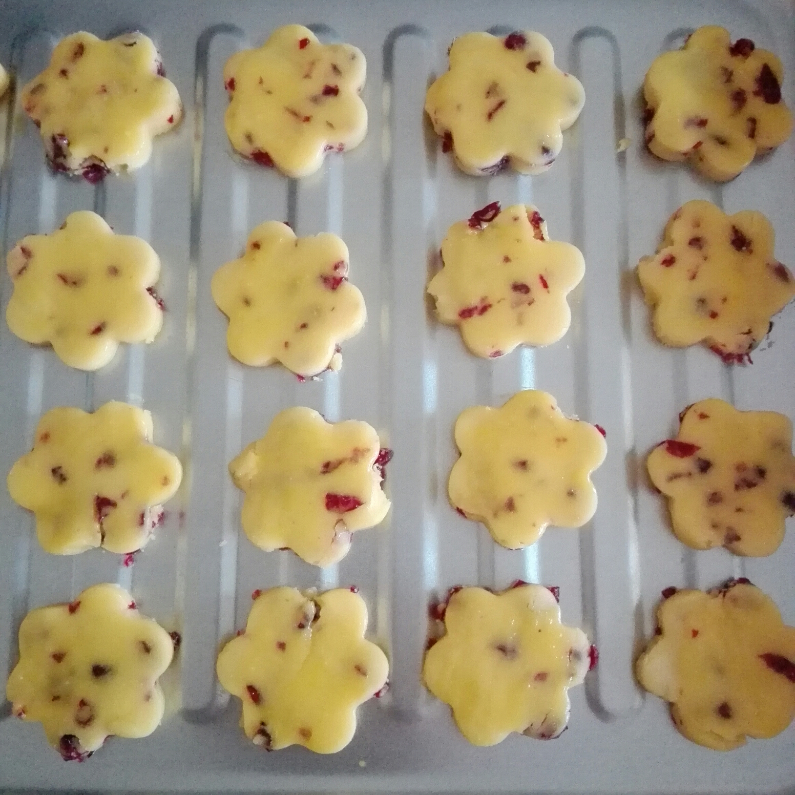 蔓越莓黃油花朵酥的做法 步骤8