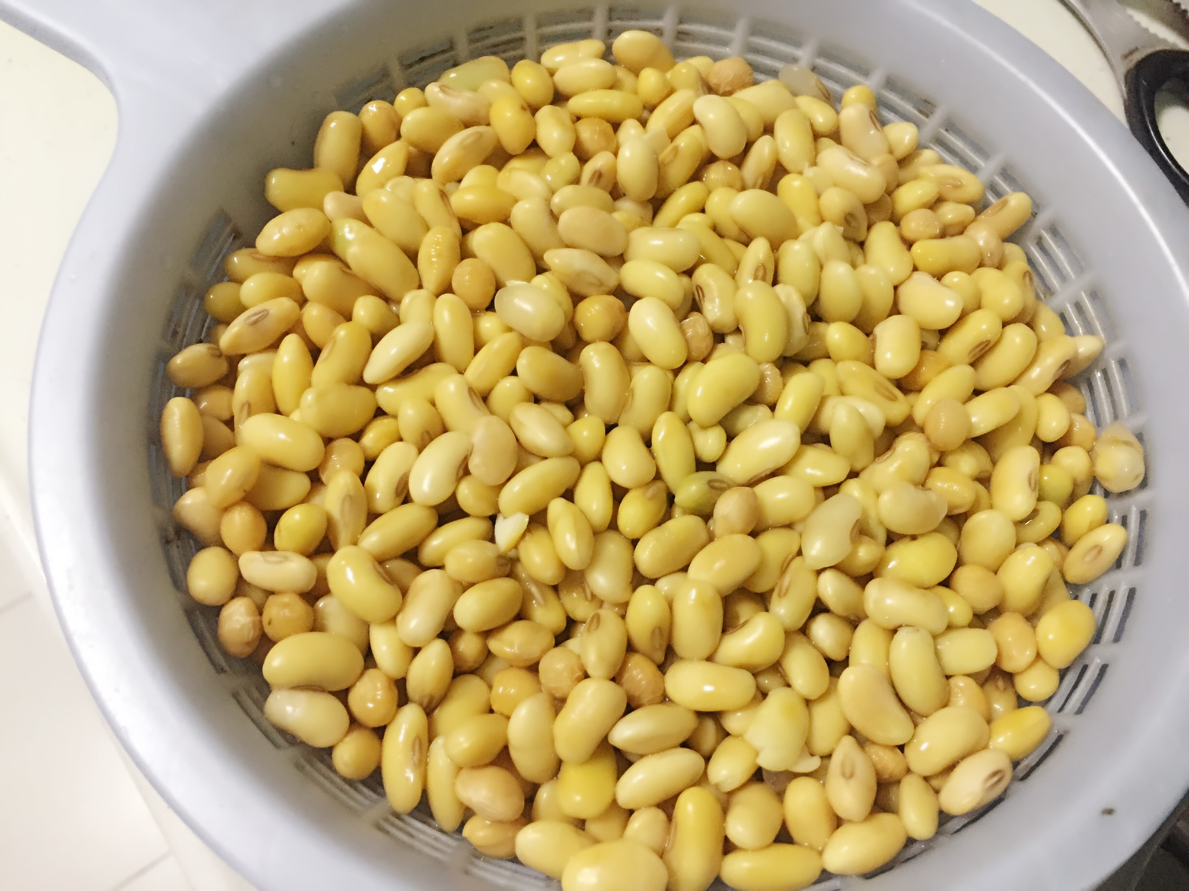 健康小零食蠔油黃豆的做法 步骤1