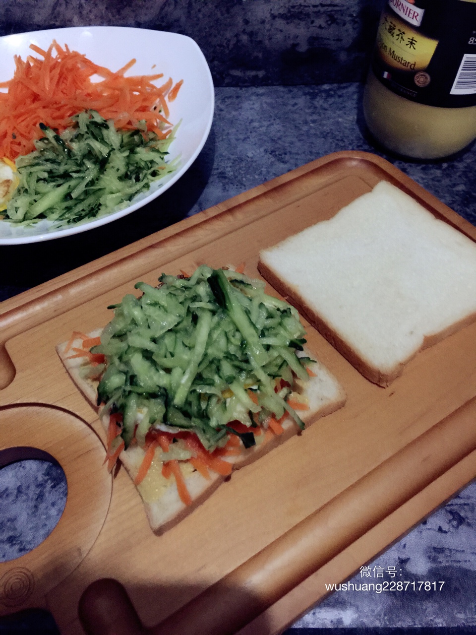蔬菜三明治的做法 步骤3