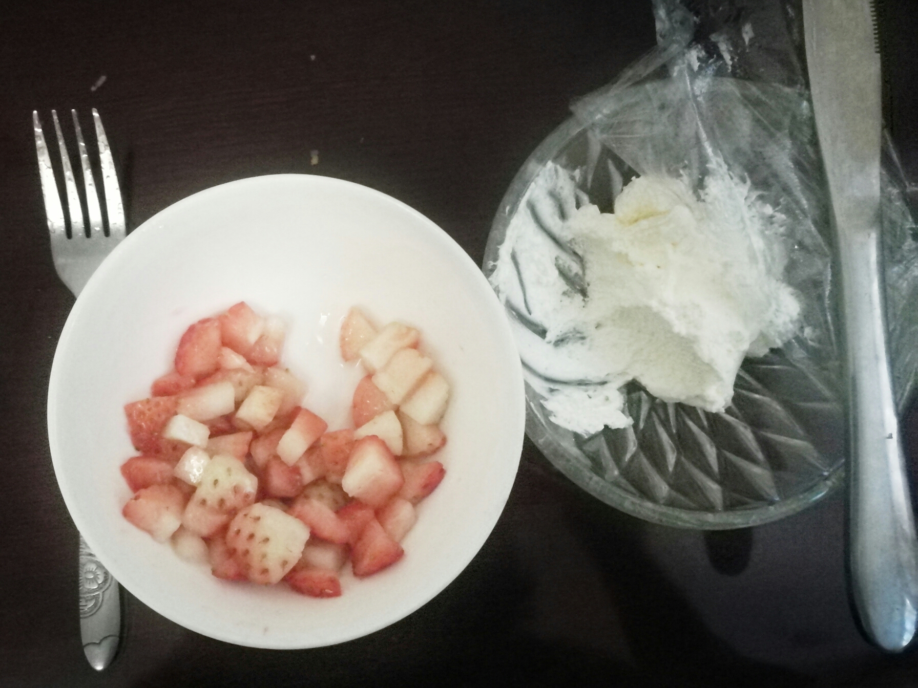草莓一口酥~超快手（草莓拿破崙新吃法）的做法 步骤4