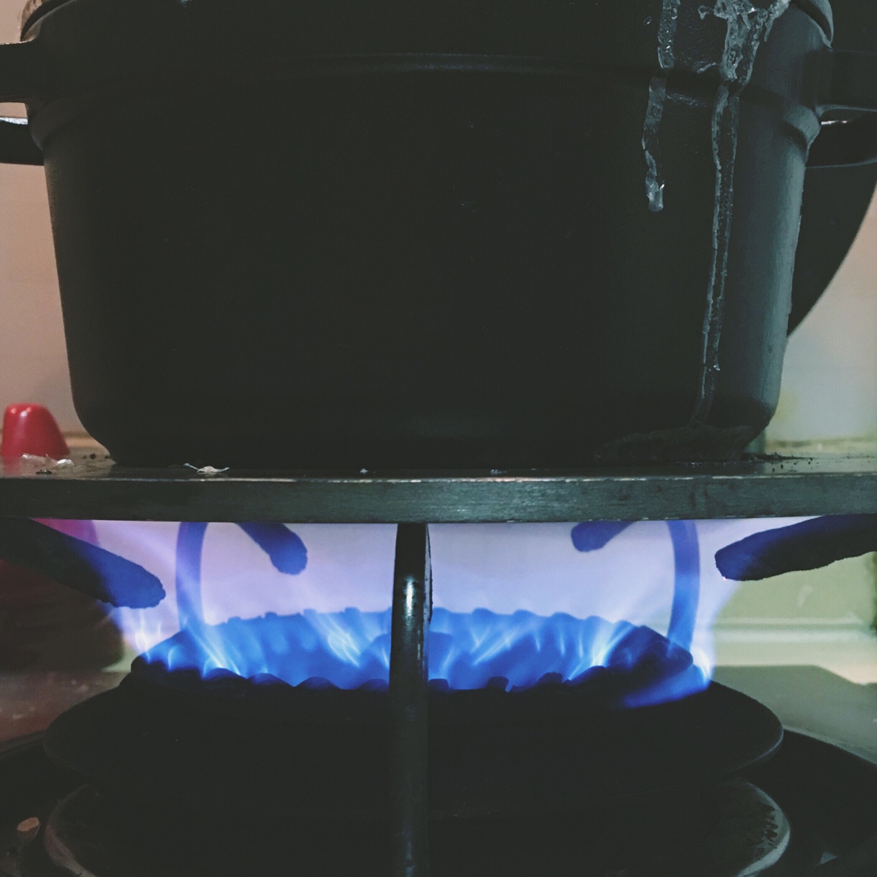 鑄鐵鍋煮飯（及關于沾底）的做法 步骤2