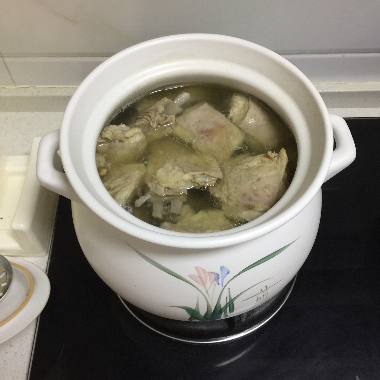 羊肉湯（水盆羊肉，羊肉泡饃必備）的做法 步骤4