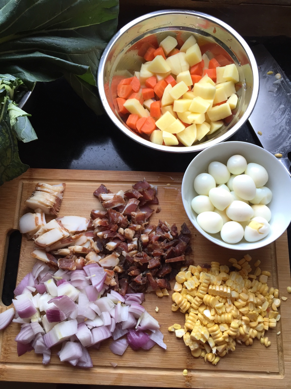 醬油肉鵪鶉蛋燜飯的做法 步骤1