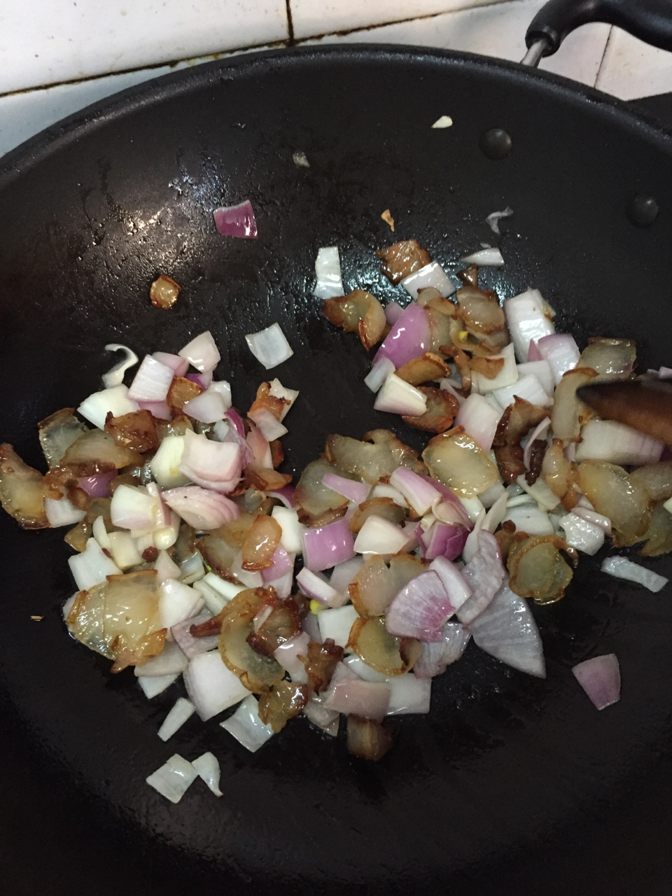 醬油肉鵪鶉蛋燜飯的做法 步骤4