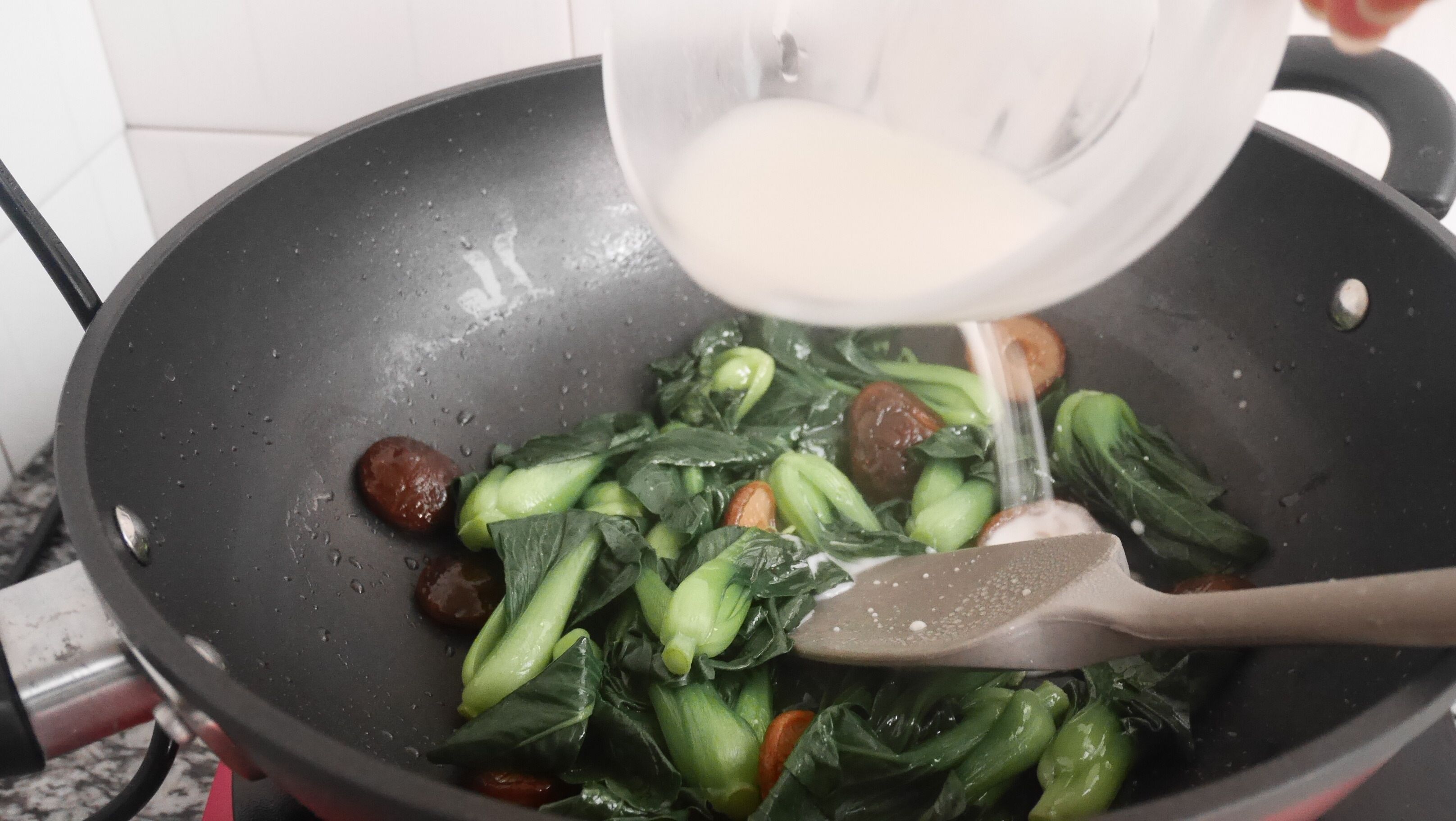 每天必吃－香菇青菜的做法 步骤7
