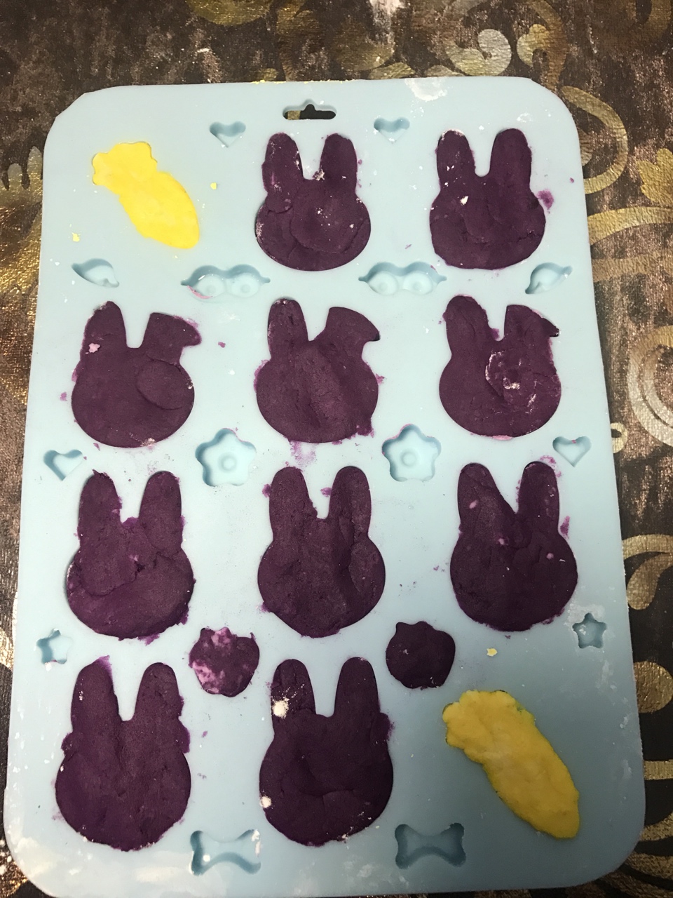 紫薯兔子南瓜胡蘿卜湯圓卡通芋圓的做法 步骤3