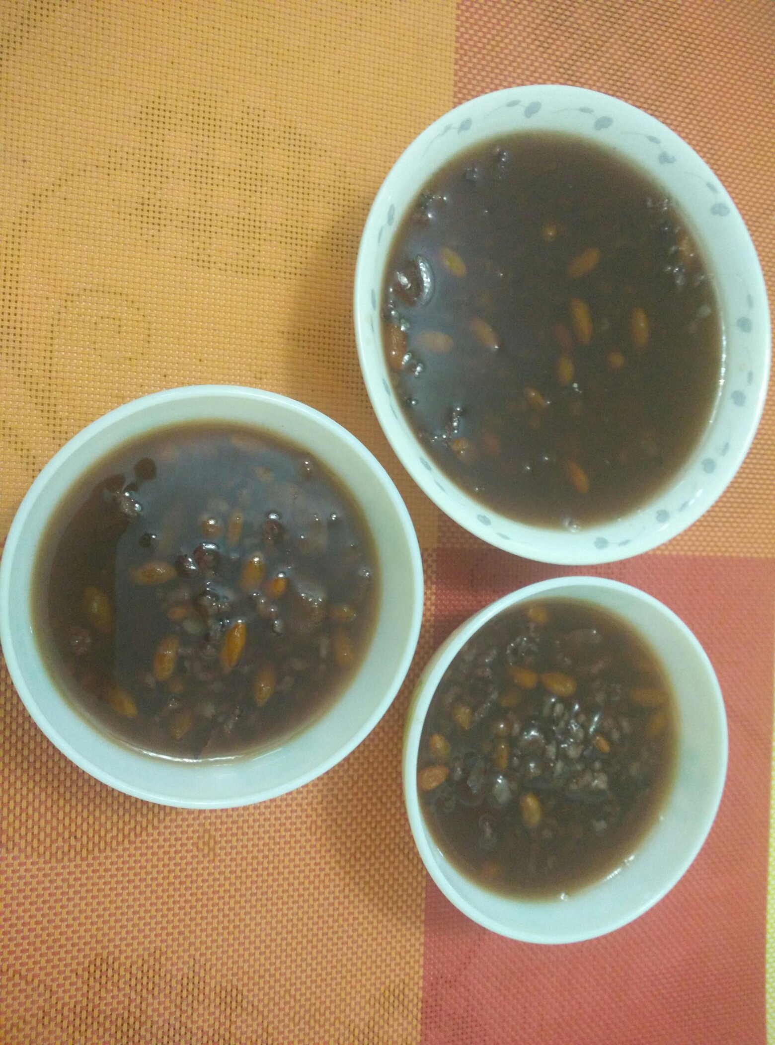 黑米紅棗粥的做法 步骤2