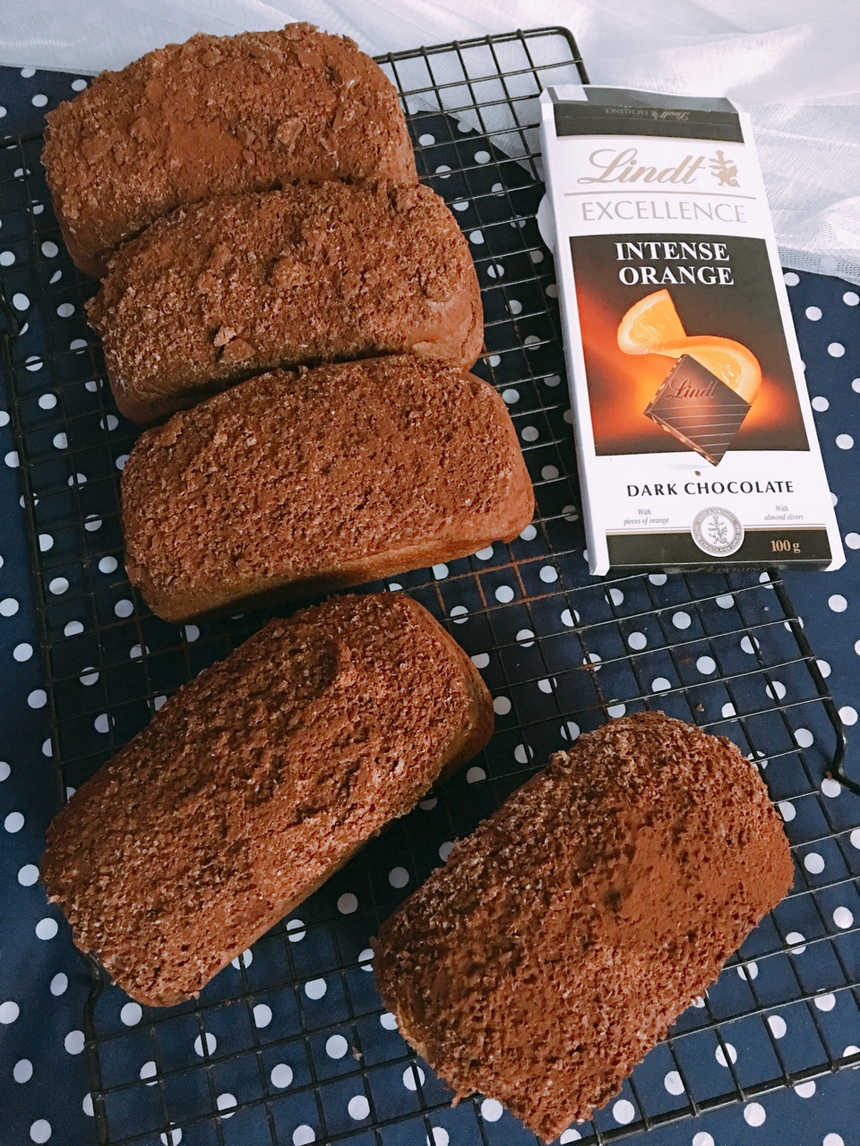 冬日里的能量包~濃郁巧克力黑森林面包的做法 步骤15
