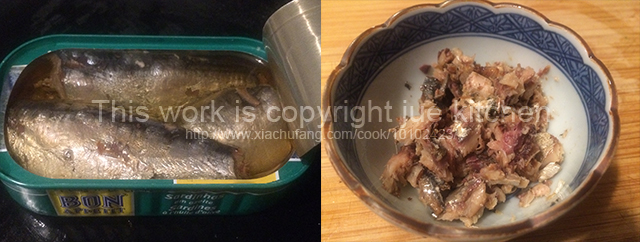 菠菜拌沙丁魚的做法 步骤2