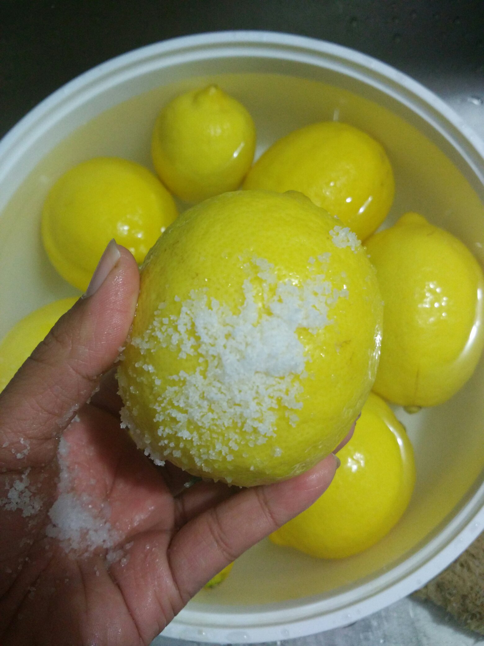 冰糖檸檬膏(止咳佳品親測有效)的做法 步骤1