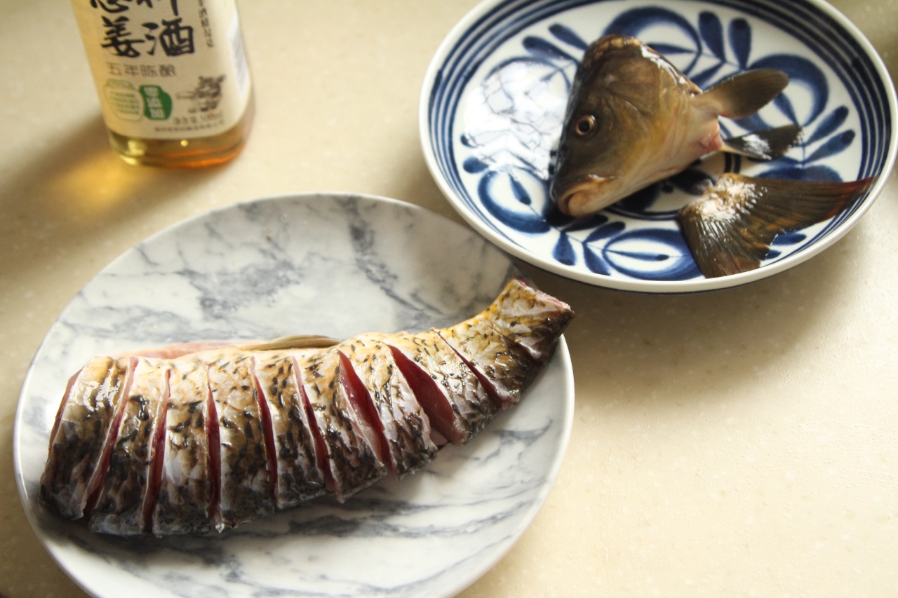 清蒸魚—老恆和料酒版的做法 步骤2