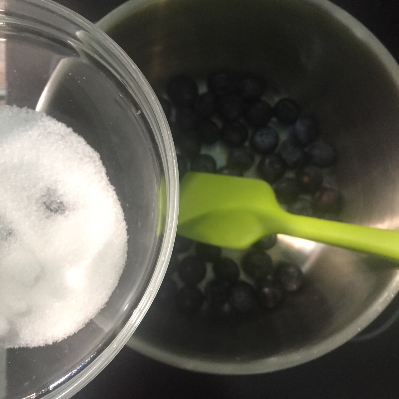 超簡單藍莓果醬的做法 步骤1