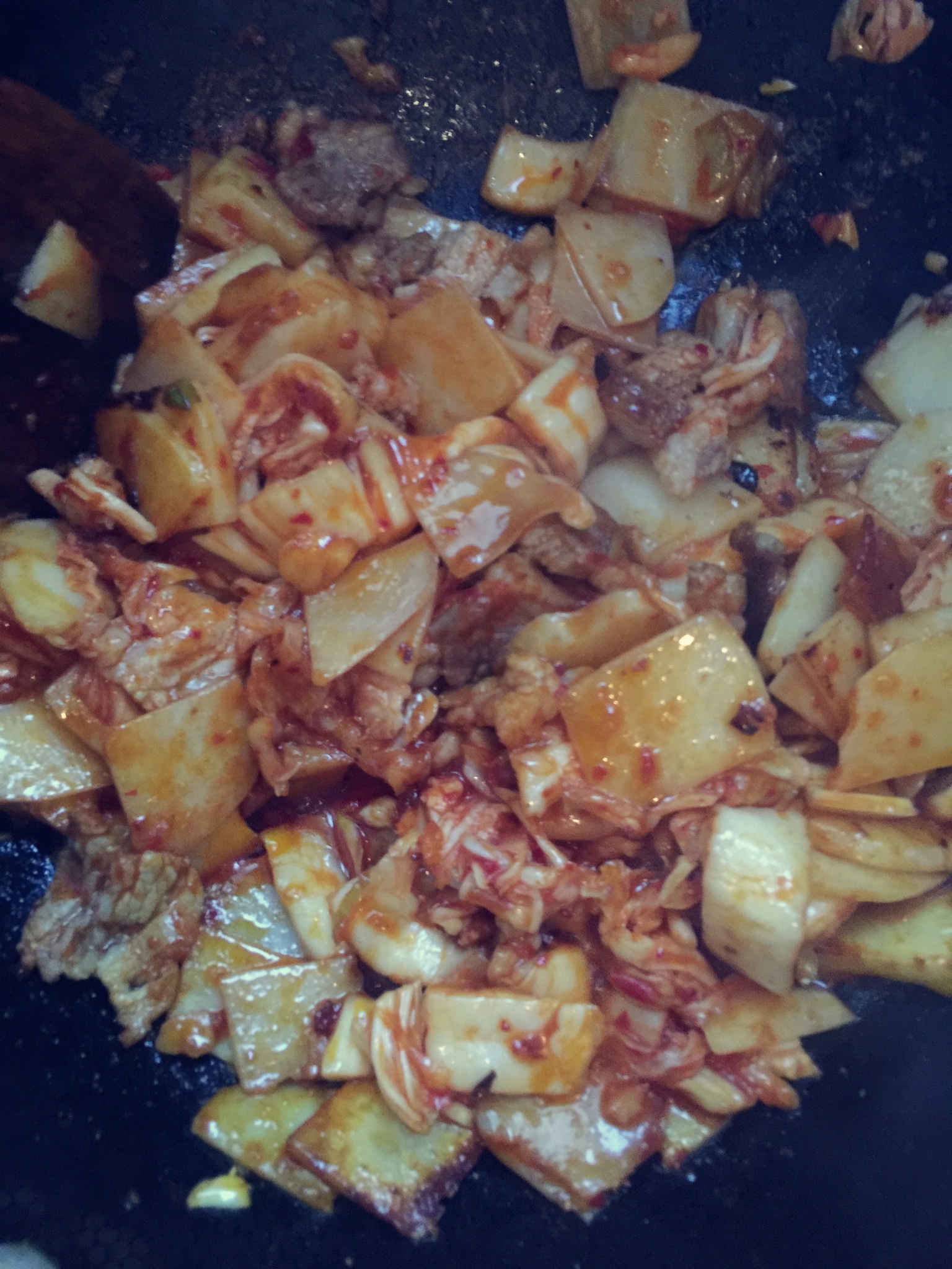 韓式辣白菜炒土豆片的做法 步骤7