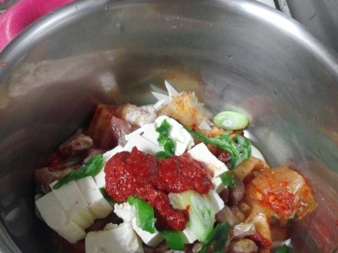 熱氣騰騰的泡菜湯的做法 步骤4
