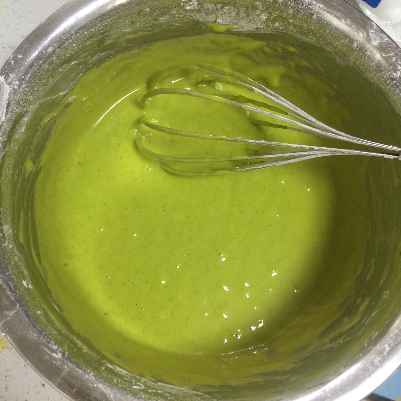 綠蛋糕（香蘭汁版戚風蛋糕）的做法 步骤4
