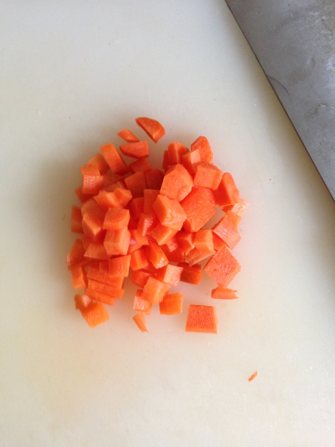 寶寶菜譜︰香菇雞丁燒土豆的做法 步骤3