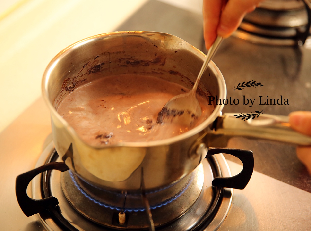 冬日里來一杯“巧克力熱可可”吧！（超詳細分步圖，廚房小白都可以輕松搞定）的做法 步骤11