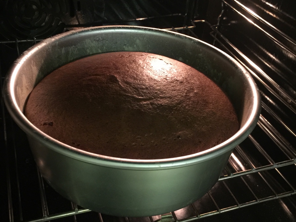 8寸【海綿蛋糕】基本制作方法-之巧克力版-的做法 步骤10
