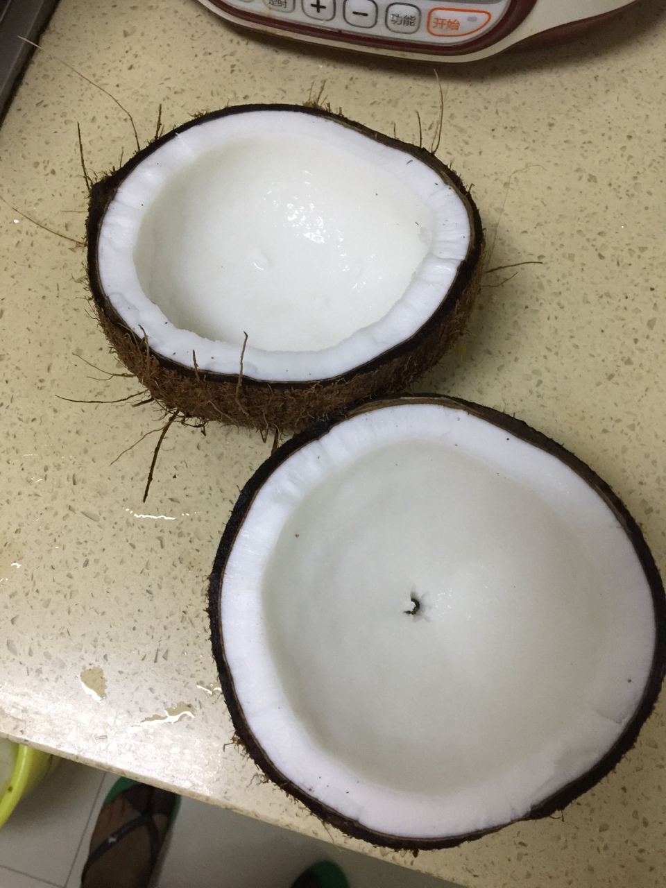 椰子炖雞湯的做法 步骤3
