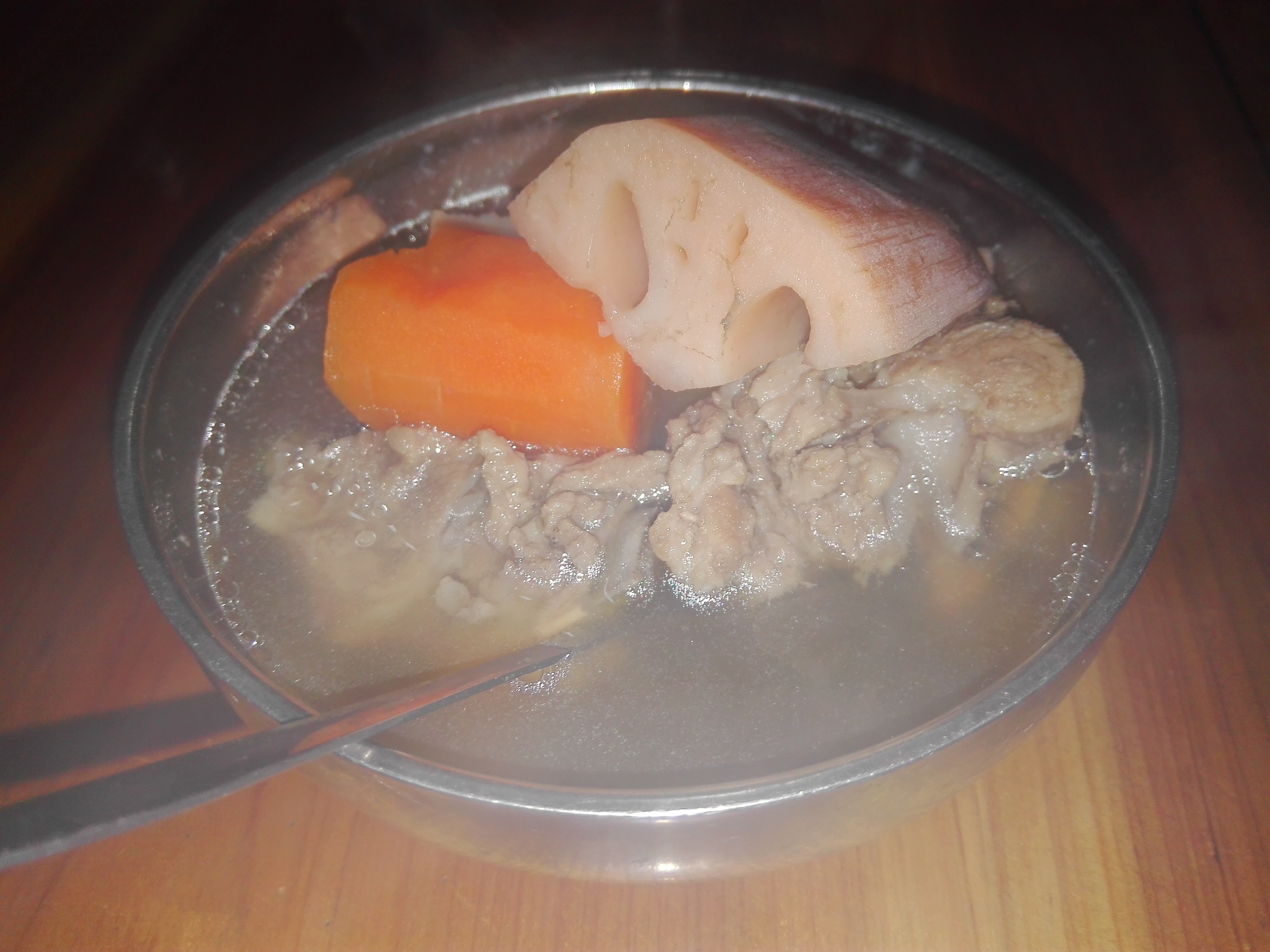 蘿卜蓮藕豬骨湯（高壓鍋版）的做法 步骤4