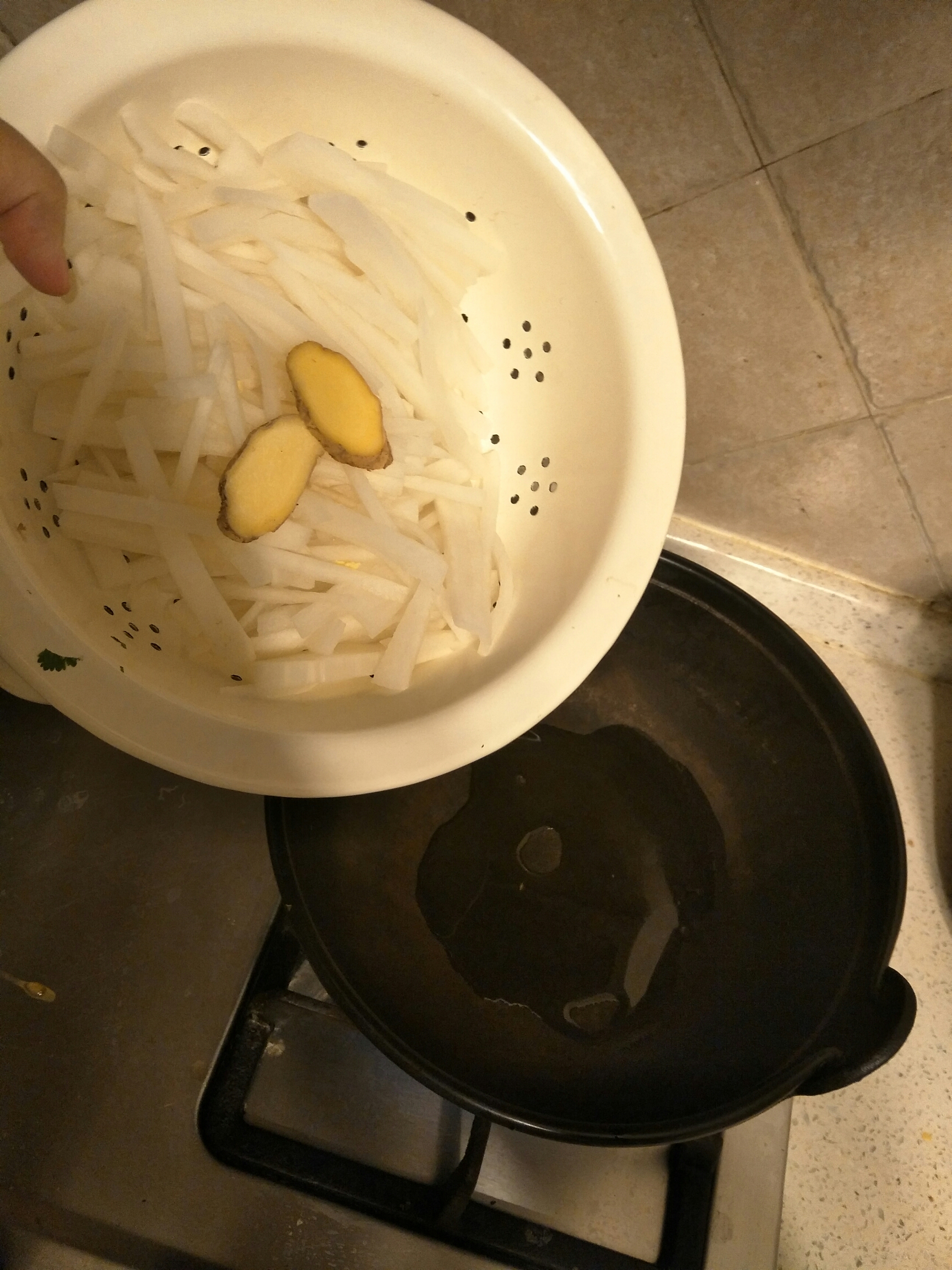 蘿卜絲蛋角湯的做法 步骤4