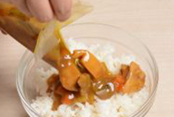 咖喱照燒雞鐵盤焗飯的做法 步骤2