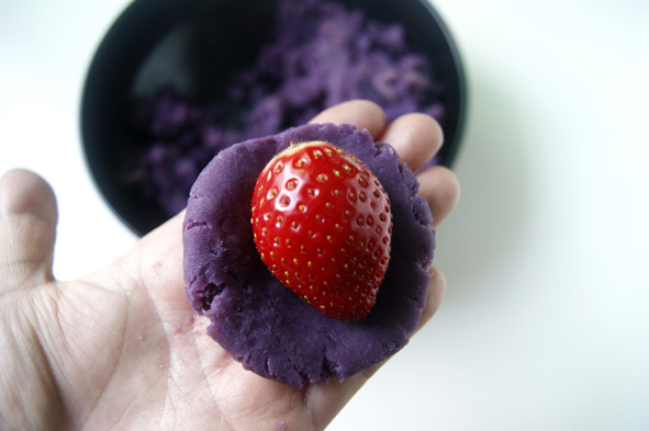 低脂健康小甜點【紫薯草莓大福】的做法 步骤10