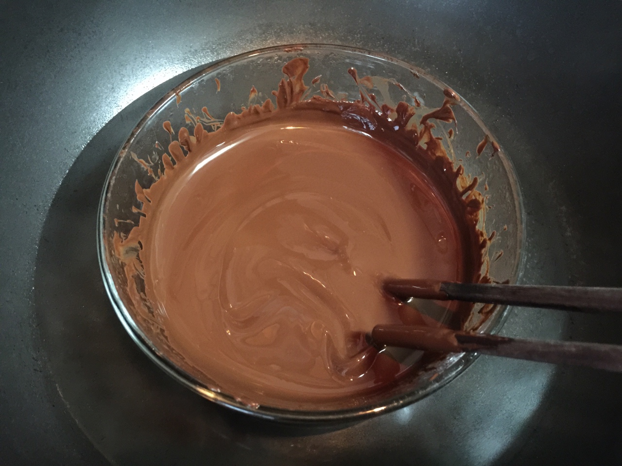 堂媽教你做巧克力轉印蛋糕的做法 步骤15