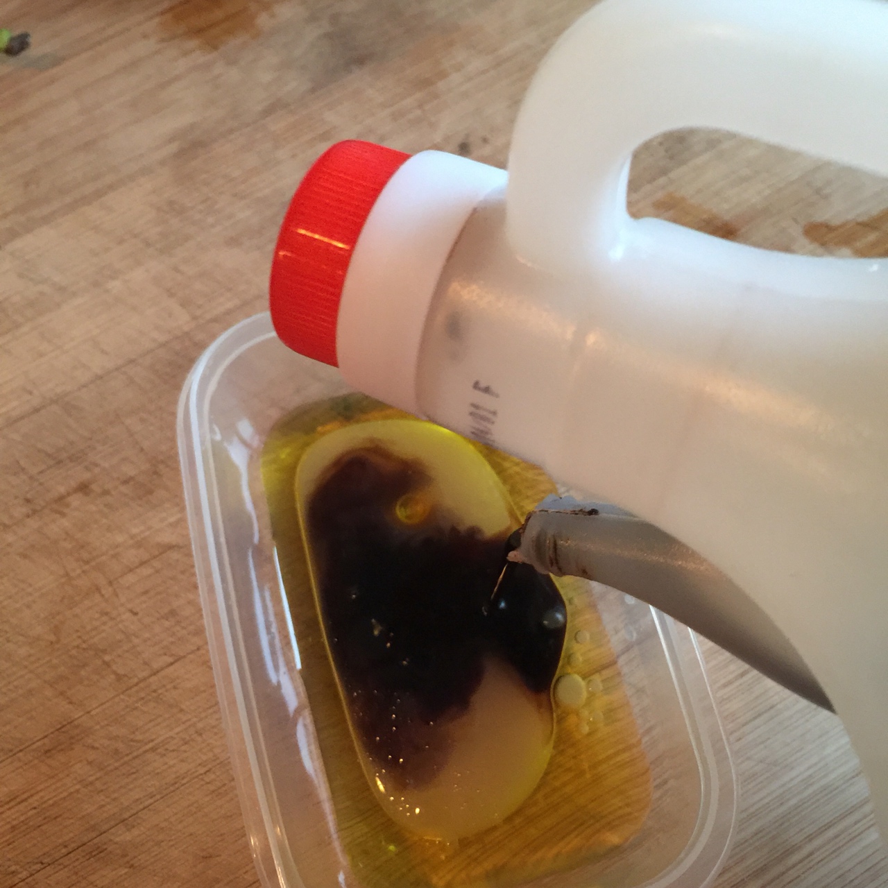 喂飽小怪物速成班－健康好用的沙拉油醋汁的做法 步骤2