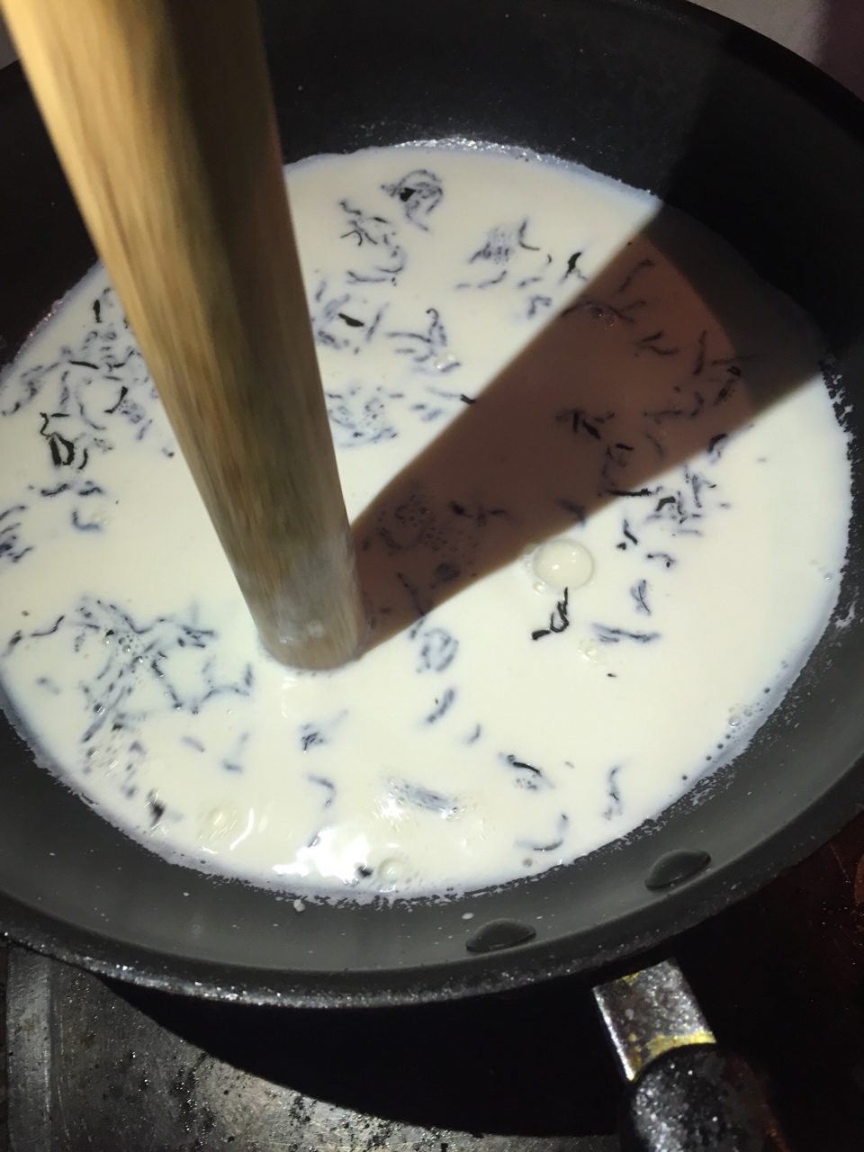 正山小種煮奶茶（簡易21分鐘法）的做法 步骤5