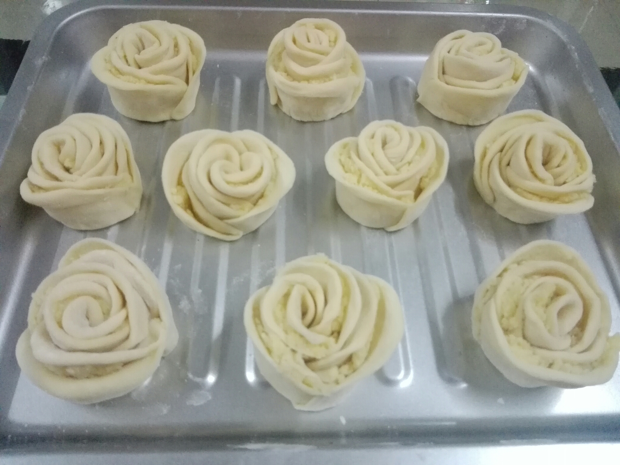 玫瑰花椰蓉小面包的做法 步骤11