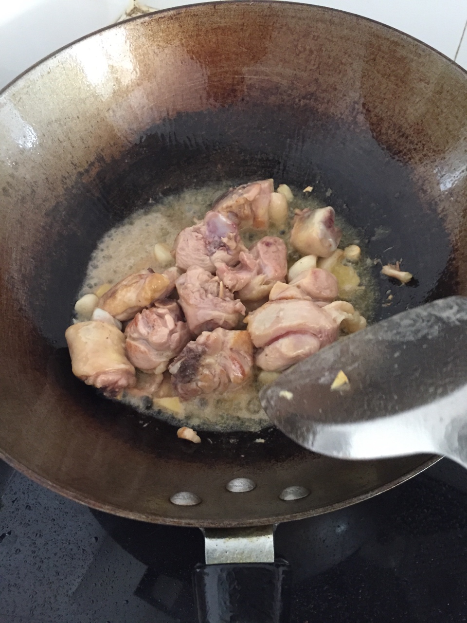 蘿卜干兒柱侯醬燒雞塊的做法 步骤5