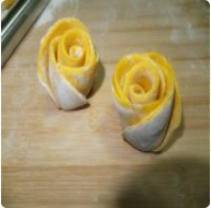 兵鴿黃玫瑰饅頭的做法 步骤6