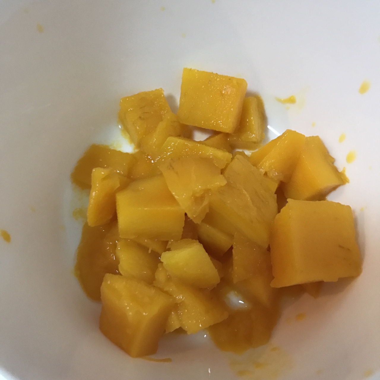 芋圓芒果椰汁西米露的做法 步骤2