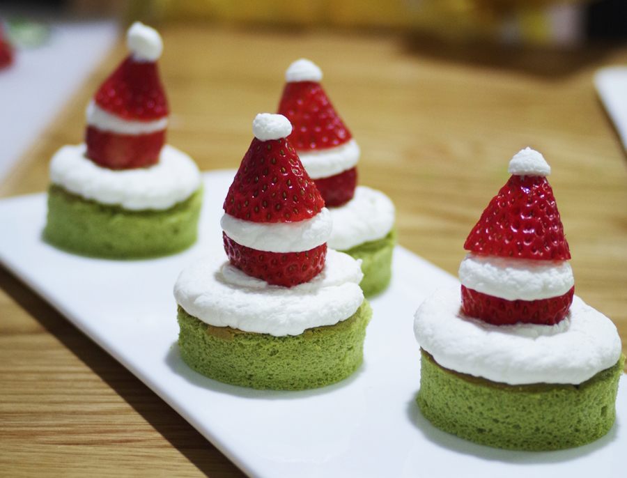 聖誕節抹茶草莓雪人小蛋糕的做法 步骤24