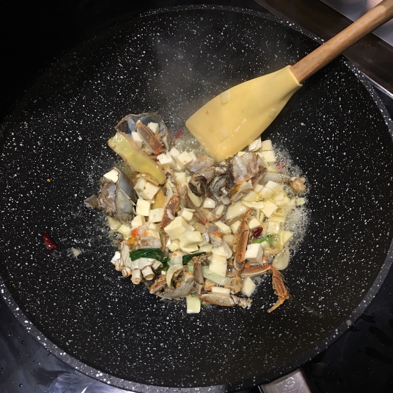 超超超超超級鮮香好吃的螃蟹炒雪菜的做法 步骤6