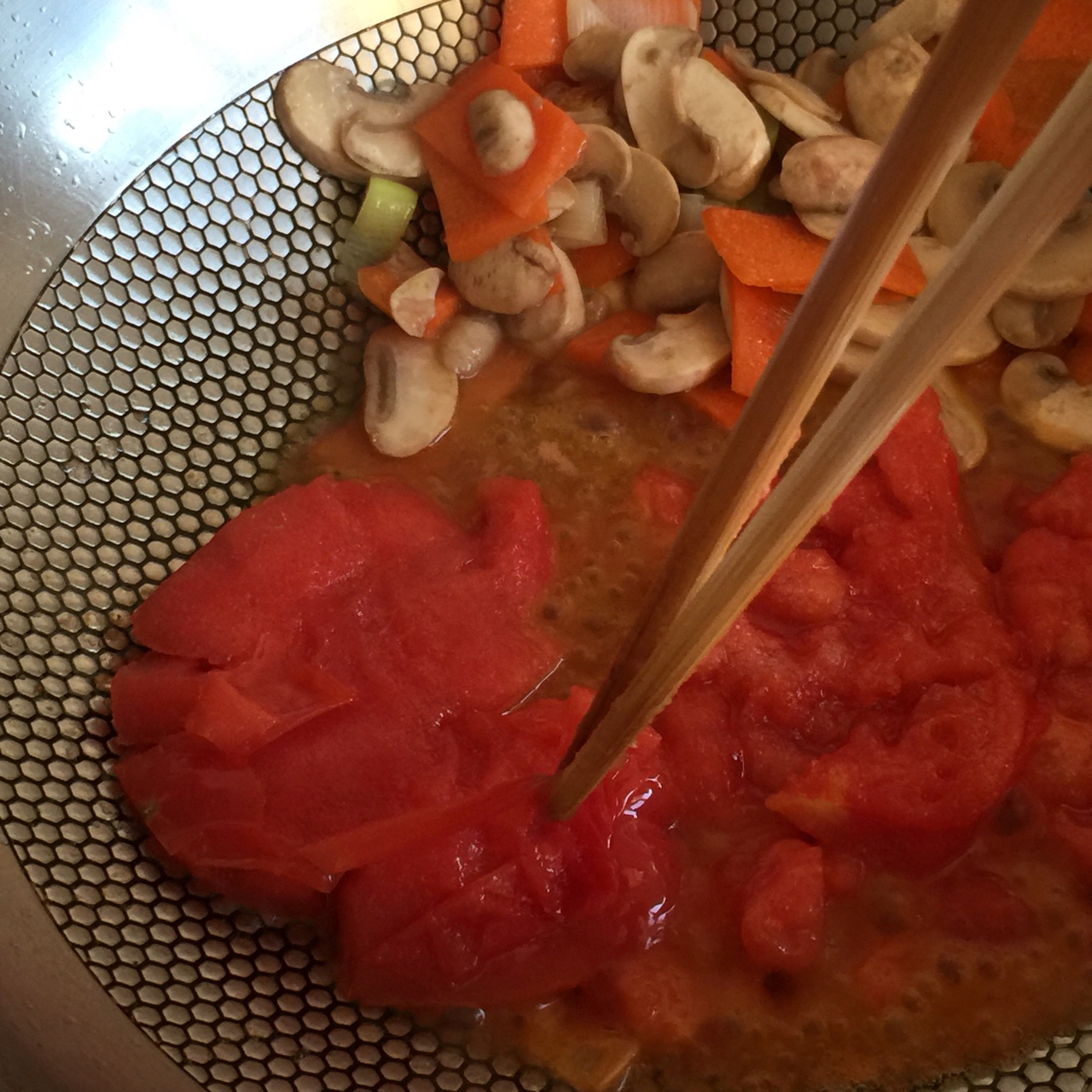 喂飽小怪物速成班－西紅柿疙瘩湯的做法 步骤7