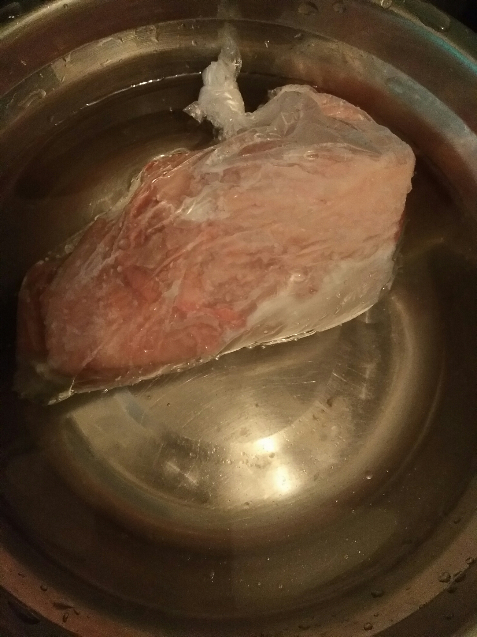 家常白菜豬肉水餃的做法 步骤2