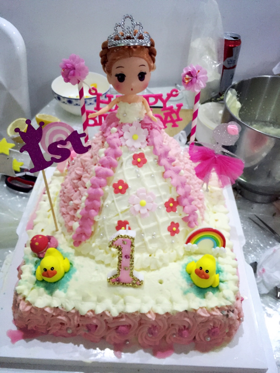雙層芭比公主周歲蛋糕的做法 步骤5
