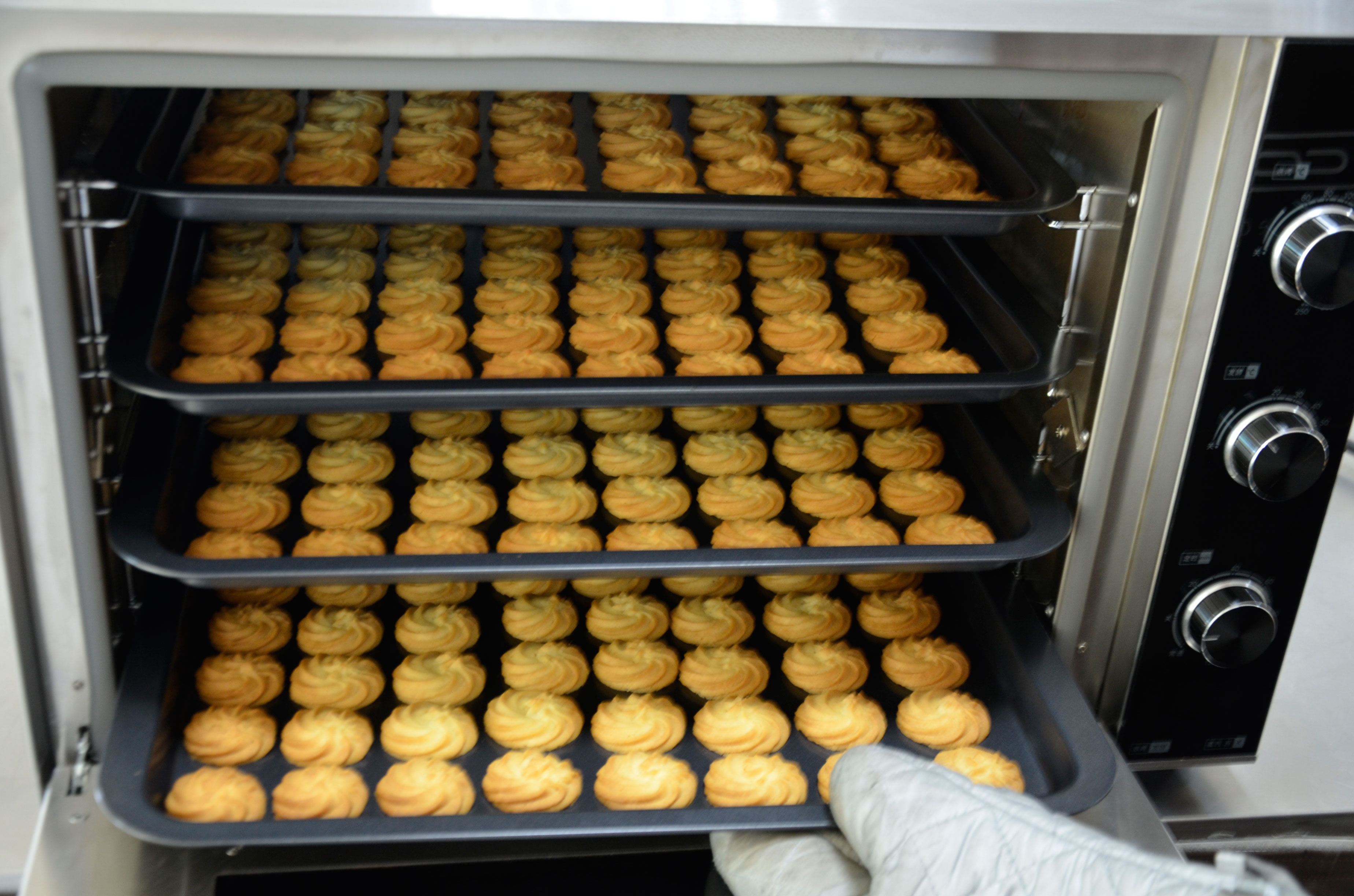 奶香酥脆曲奇——COUSS CO-960A 烤箱出品的做法 步骤10
