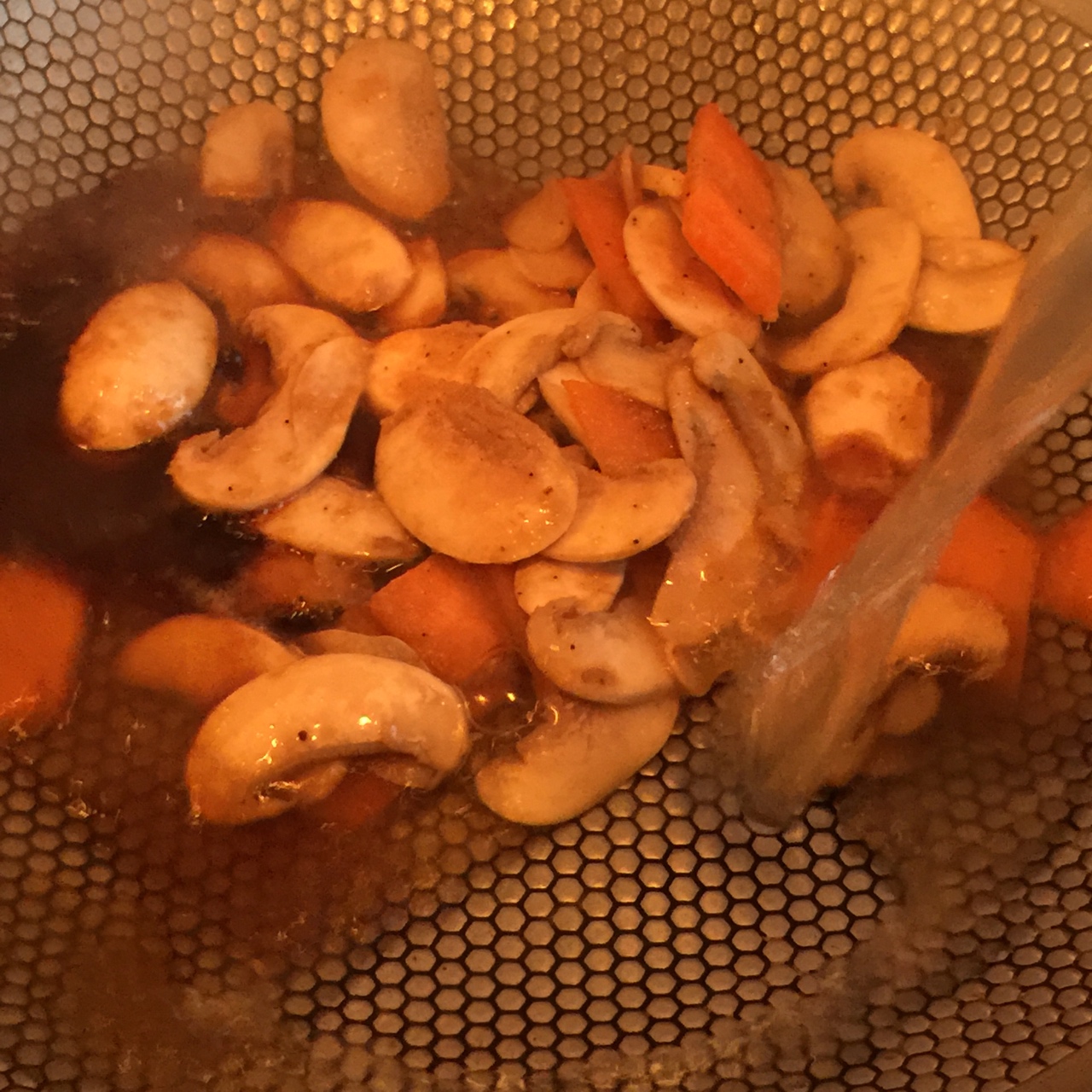 喂飽小怪物速成班－一碗好吃的餛飩湯的做法 步骤8
