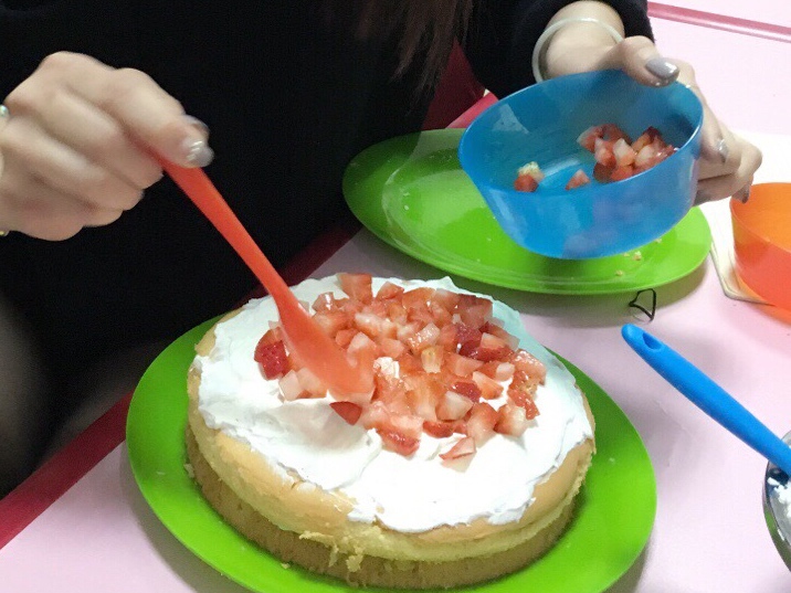 草莓芒果裸蛋糕的做法 步骤4