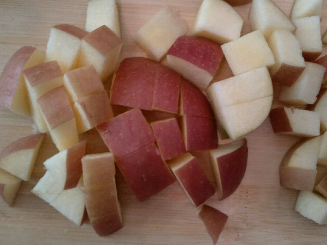 蘋果醬（面包機版）的做法 步骤1