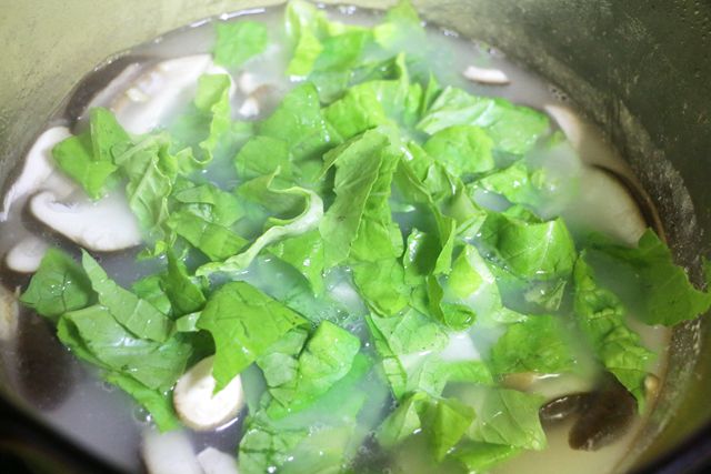 香菇白菜粥—寶寶輔食的做法 步骤5