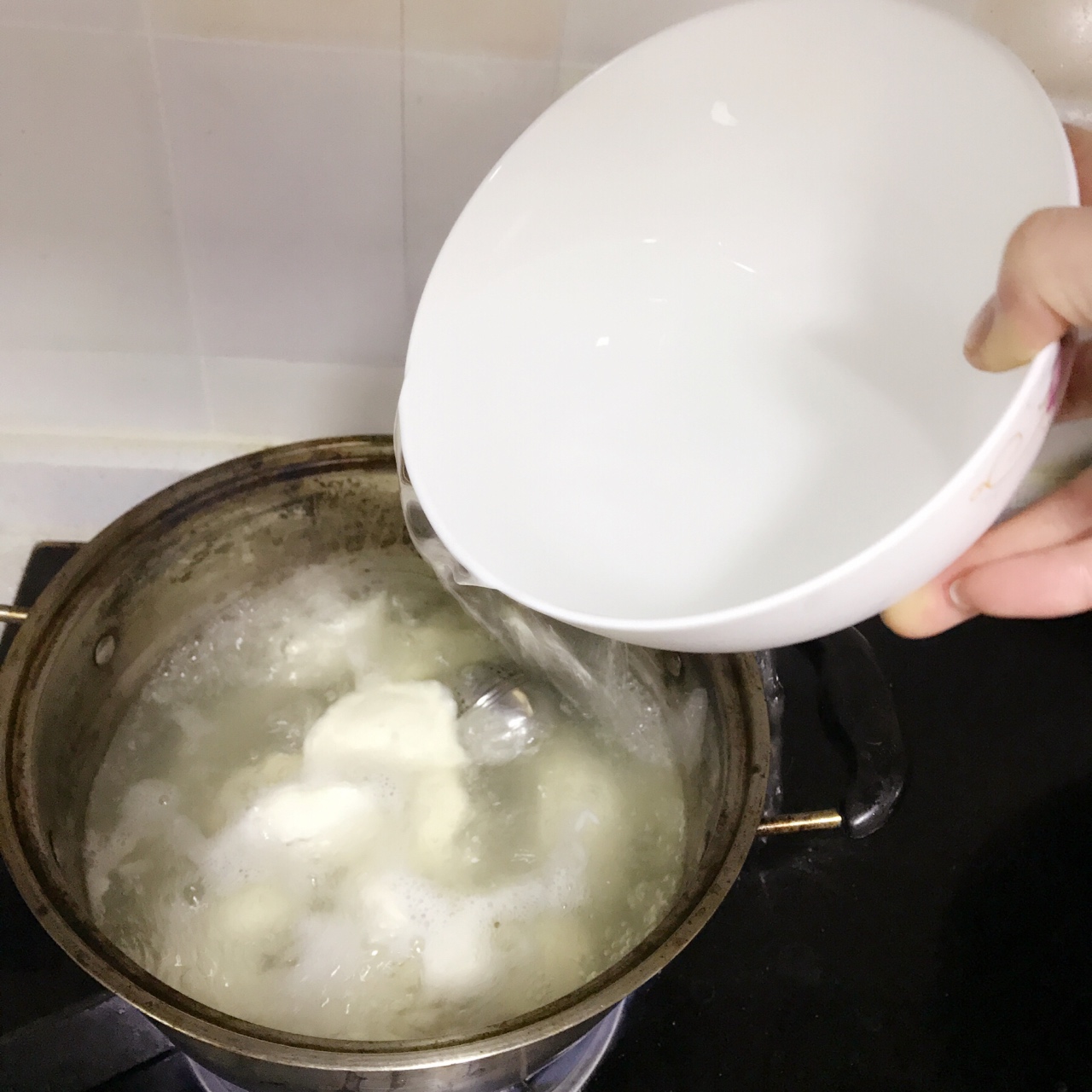 酸湯水餃的做法 步骤4