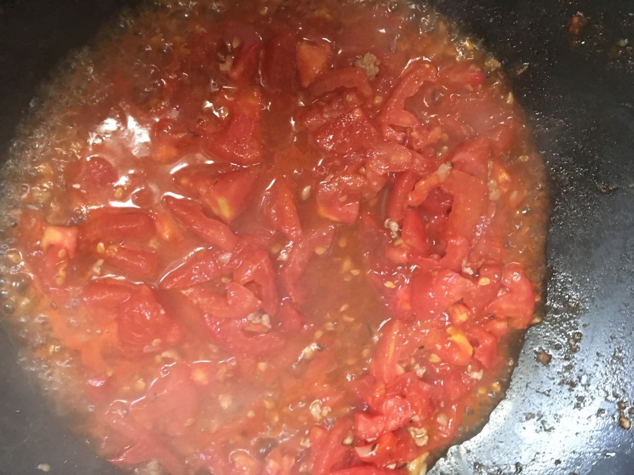 番茄炒香菇牛肉末的做法 步骤4