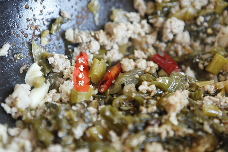 雞湯酸菜米線，開胃又暖身，寒冬里最美好的一碗的做法 步骤5