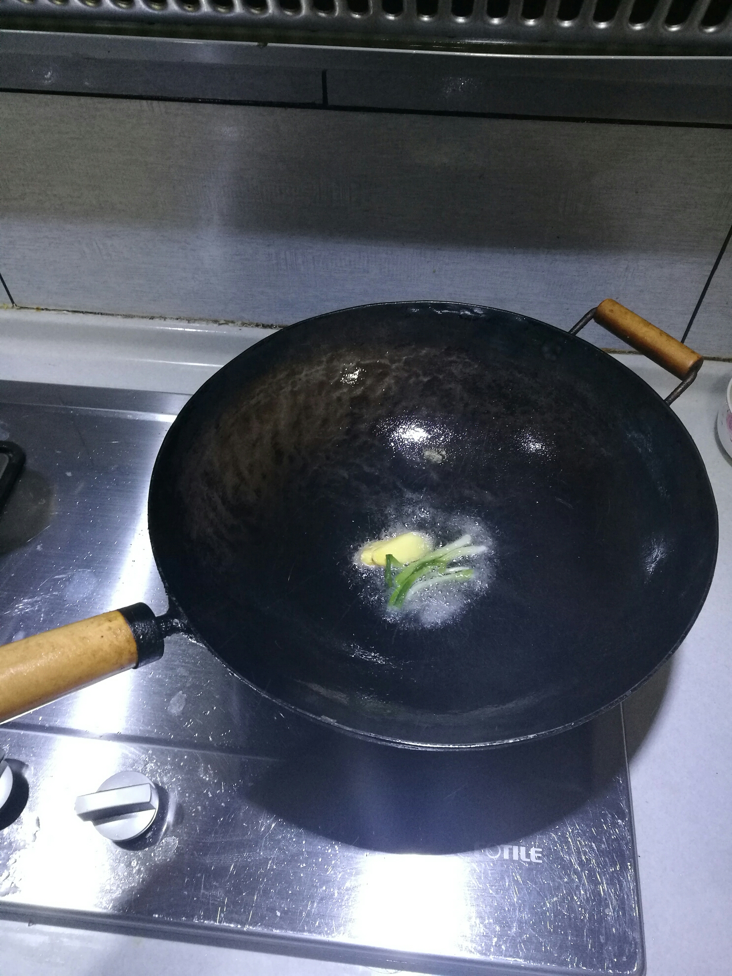 雜蔬丸子煲的做法 步骤2