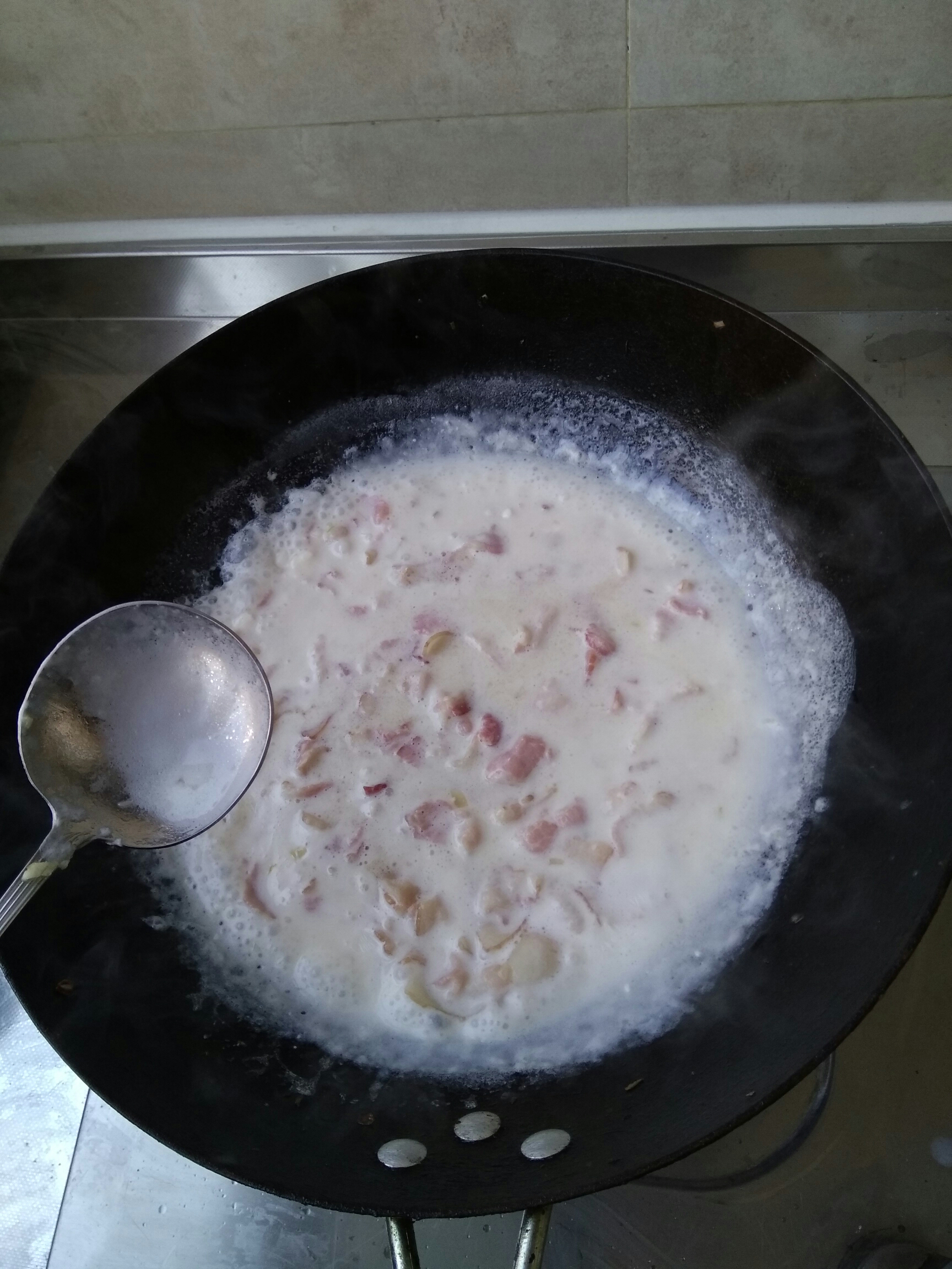 晚餐君特制︰蛋液奶油培根意面的做法 步骤9