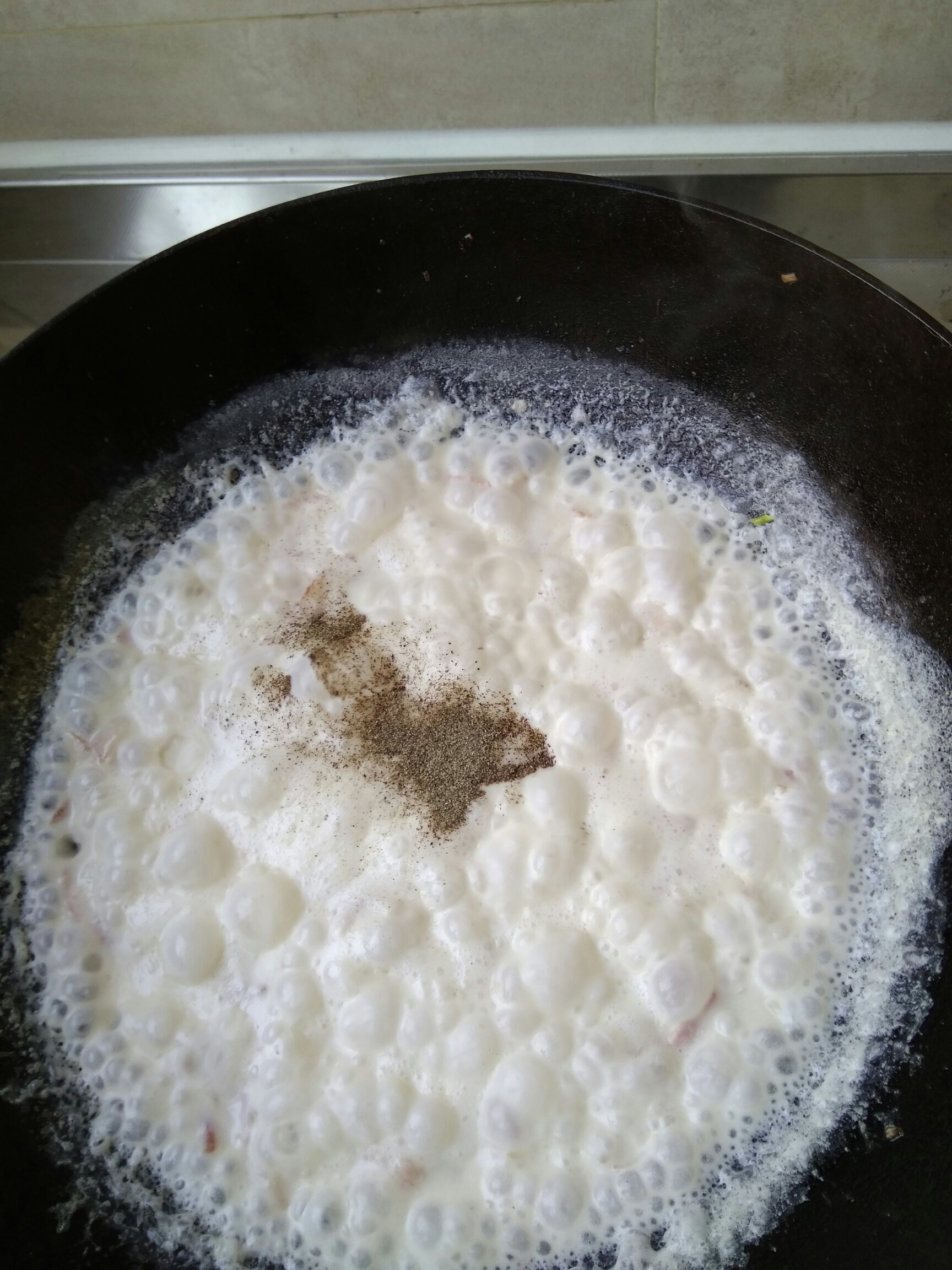 晚餐君特制︰蛋液奶油培根意面的做法 步骤10